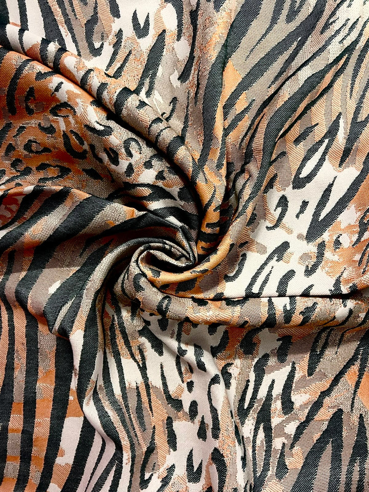 Junglefari Mira